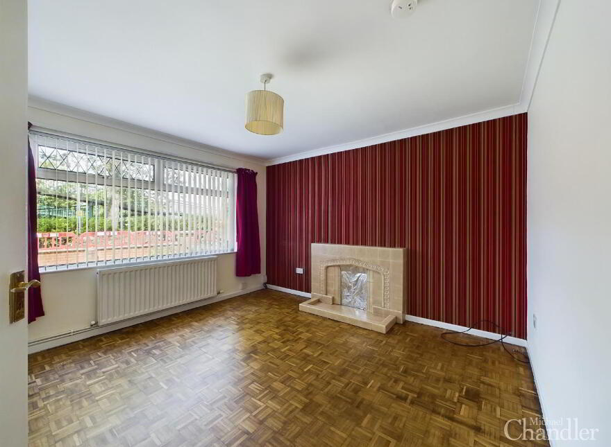 4 Loughview Drive, Belfast, BT6 0NU