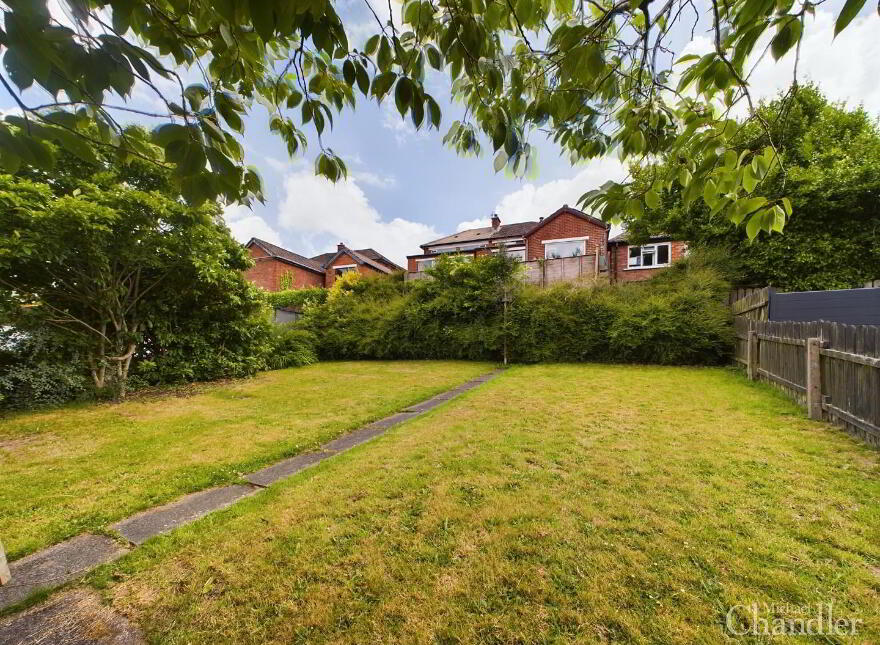4 Loughview Drive, Belfast, BT6 0NU