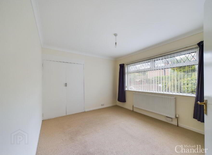 4 Loughview Drive, Belfast, BT6 0NU