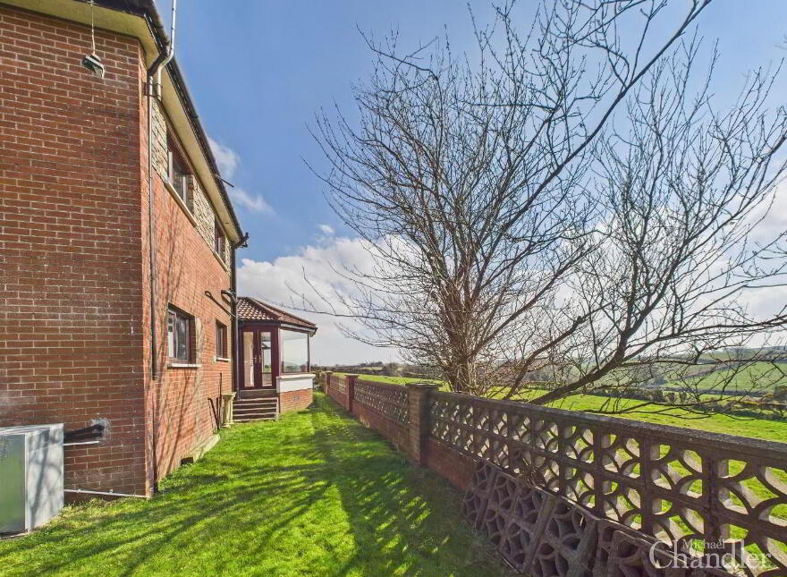 164 Ballycoan Road, Belfast, BT8 8LN