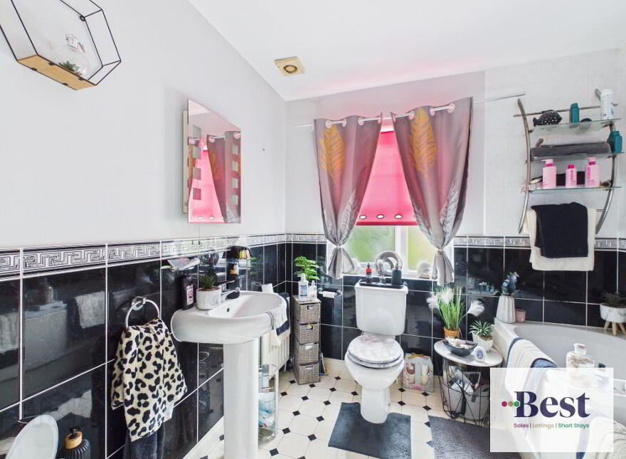 178 Blackthorn Rise, Larne, BT40 2NB