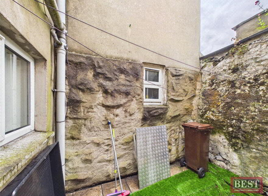 20 Mary Street, Warrenpoint, Newry, BT34 3NT