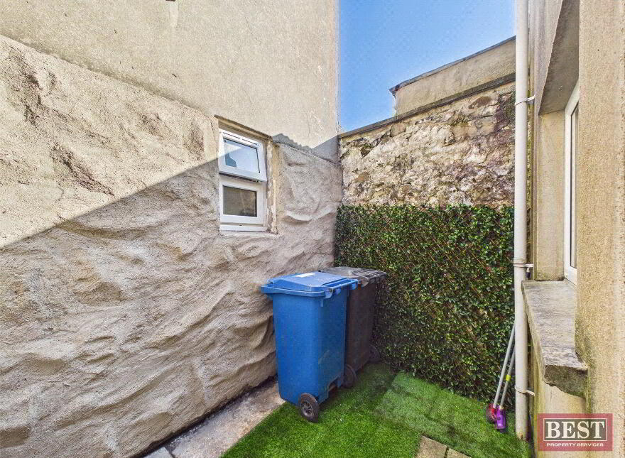 20 Mary Street, Warrenpoint, Newry, BT34 3NT