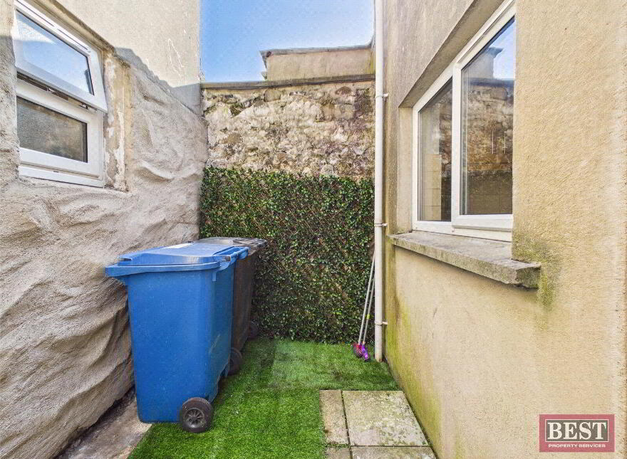 20 Mary Street, Warrenpoint, Newry, BT34 3NT