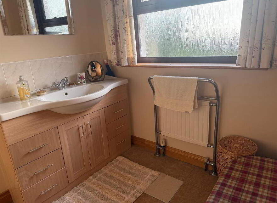 38 Leckpatrick Road, Artigarvan, Strabane, BT82 0HB