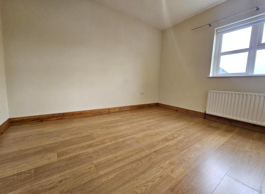 21 Millhouse Glen, Antrim, BT41 2UJ