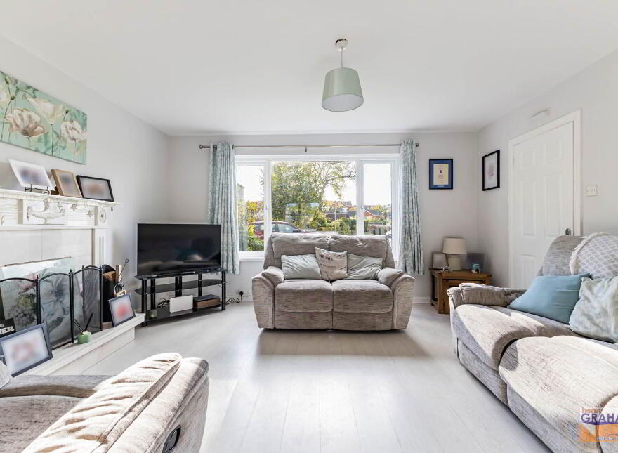 1 Ashbourne Park, Lisburn, BT27 4NS