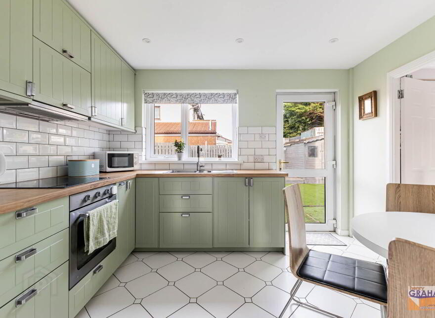 1 Ashbourne Park, Lisburn, BT27 4NS