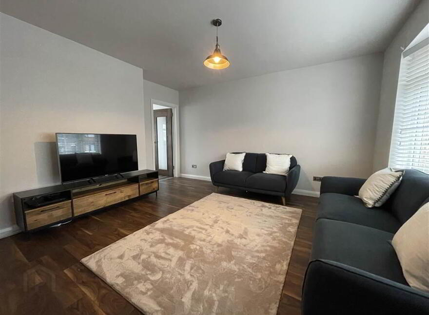 38 Mica Drive, Belfast, BT12 7NN