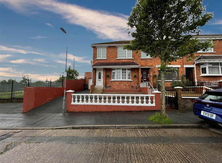 38 Mica Drive, Belfast, BT12 7NN