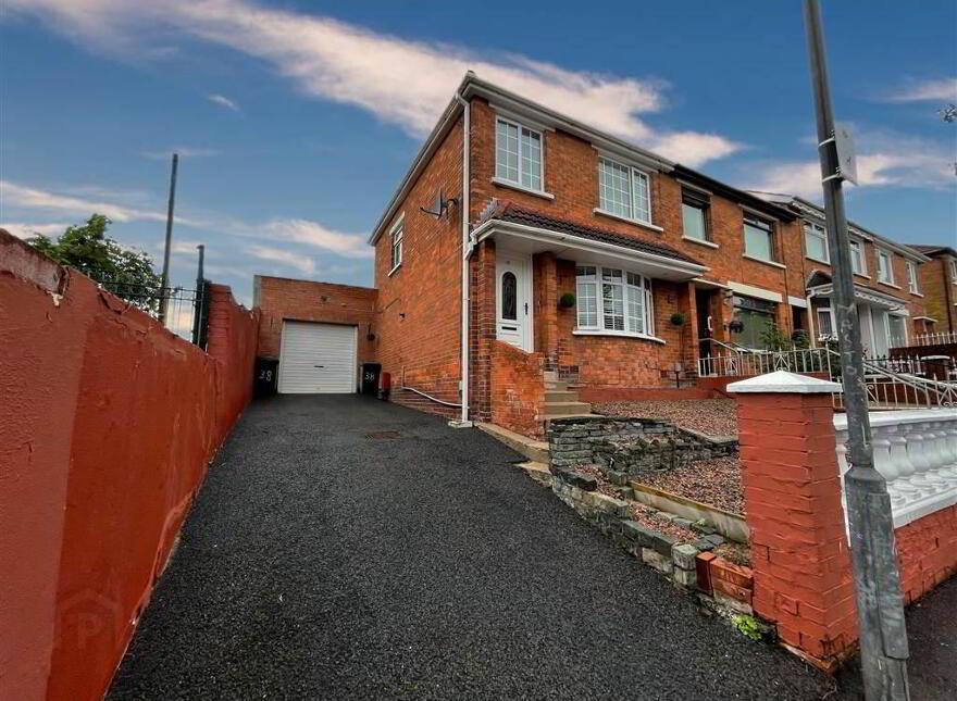 38 Mica Drive, Belfast, BT12 7NN