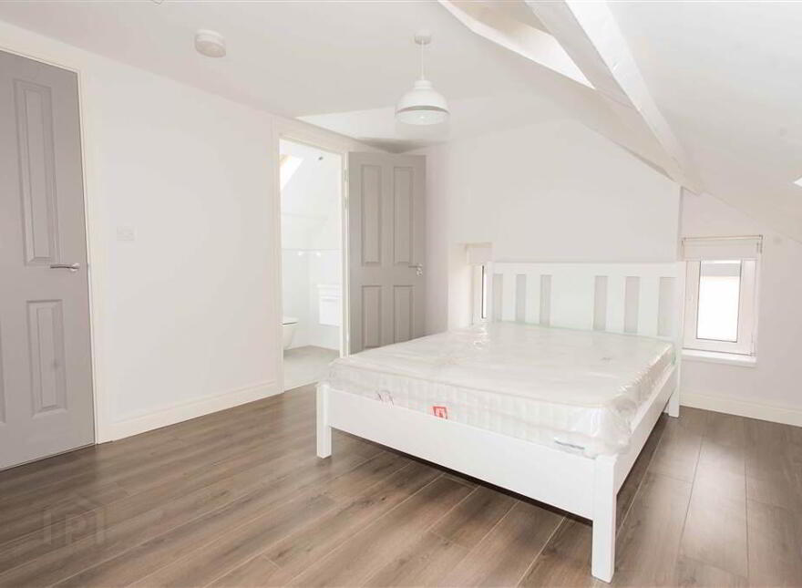 Apt 3C, Belmont Road, Belfast, BT4 2AA