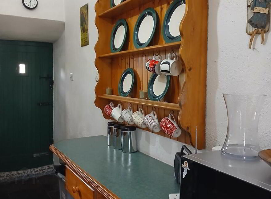 Leo's Cottage, 39 Low Road, Killeavy, Newry, BT35 8RH