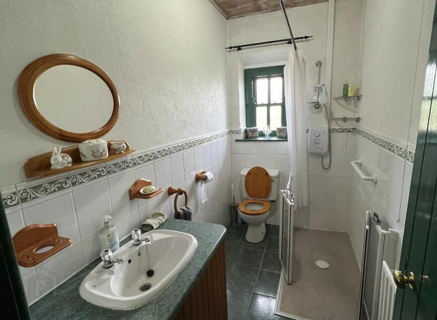 Leo's Cottage, 39 Low Road, Killeavy, Newry, BT35 8RH