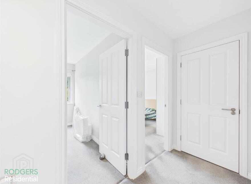 Apt 4, 3 Loughan Hall, Dundonald, Castlereagh, Belfast, BT16 2FQ