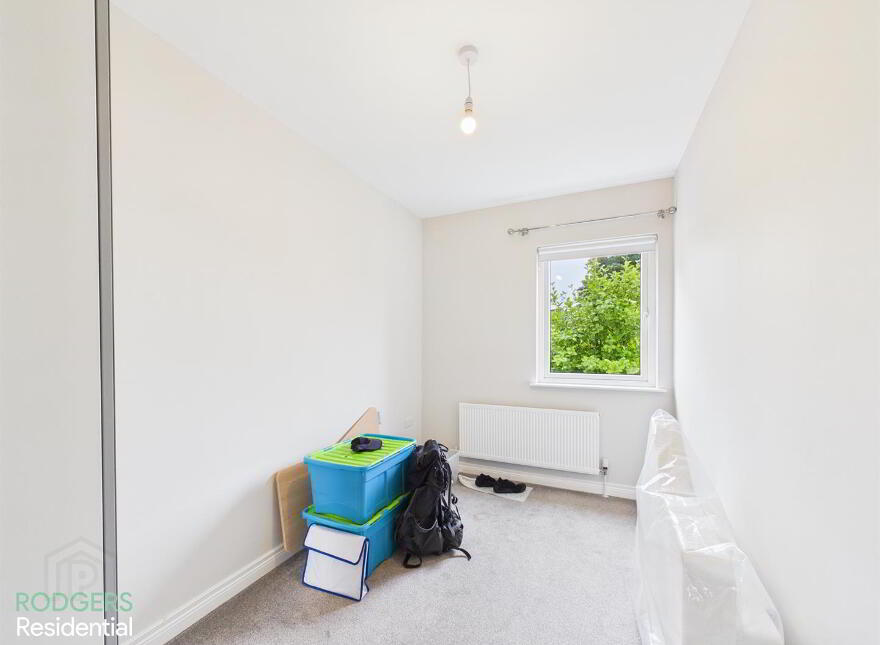 Apt 4, 3 Loughan Hall, Dundonald, Castlereagh, Belfast, BT16 2FQ