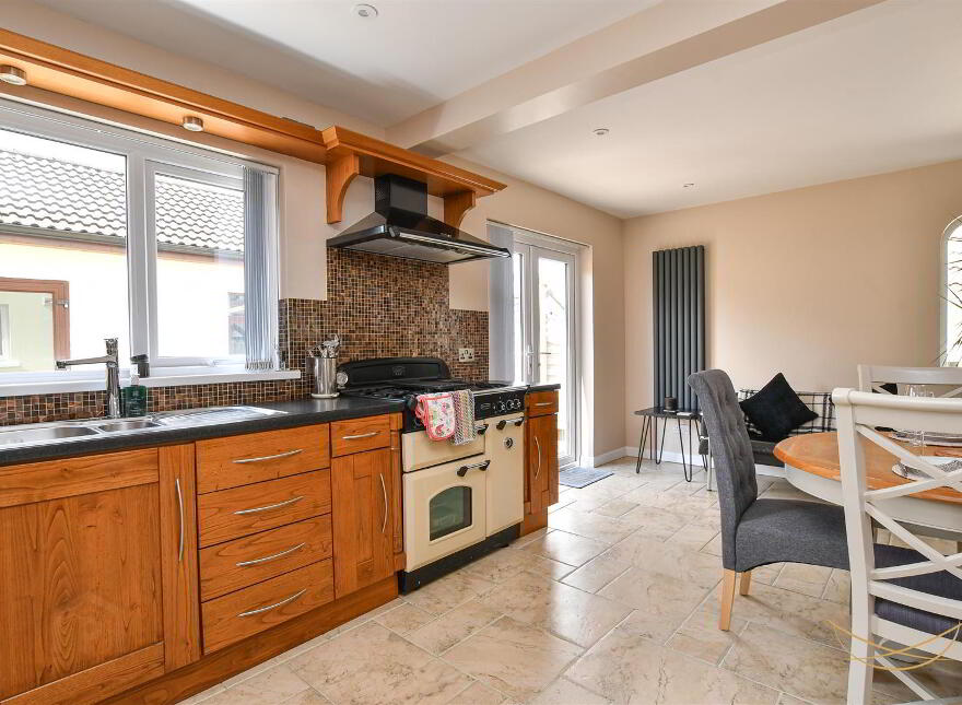 3 Victoria Close, Ballyclare, BT39 9YN