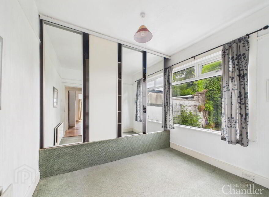 1 Newton Park, Belfast, BT8 6LL