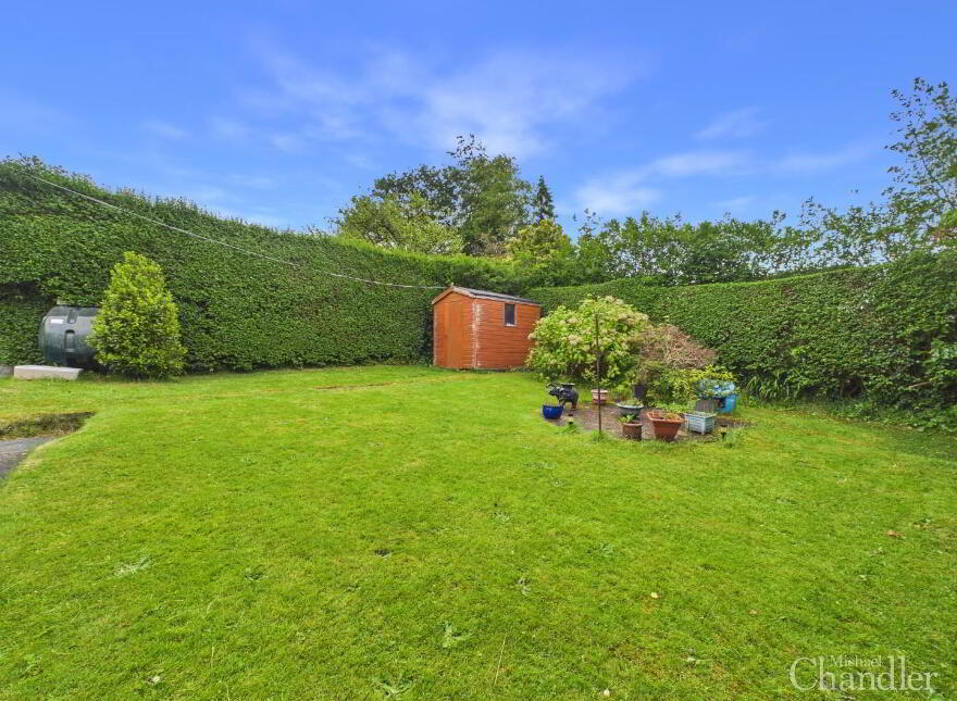 1 Newton Park, Belfast, BT8 6LL