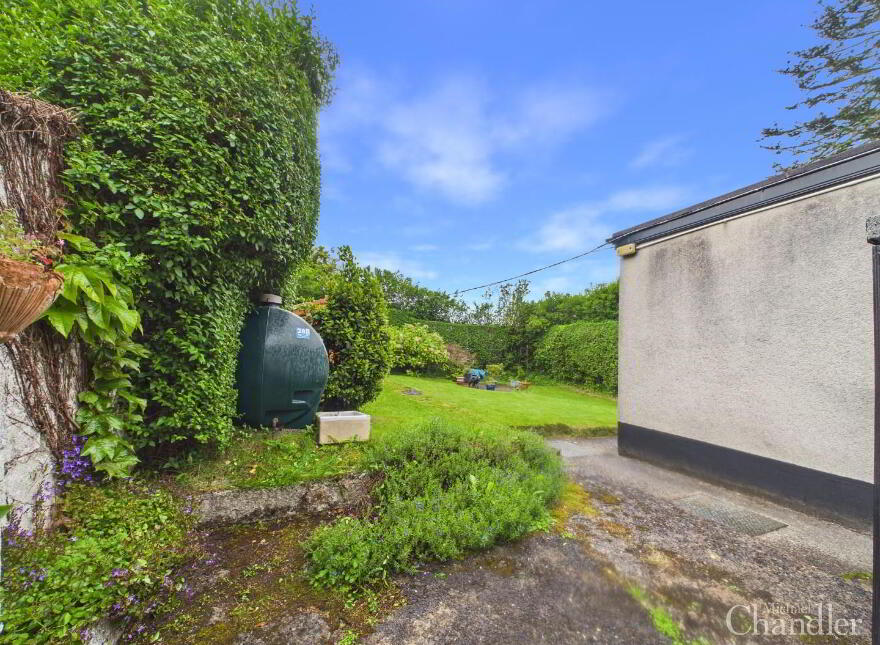 1 Newton Park, Belfast, BT8 6LL