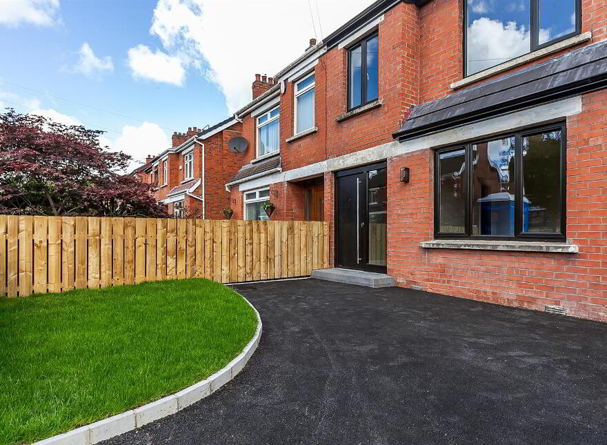 9 Ashton Avenue, Finaghy Road North, Belfast, BT10 0JR