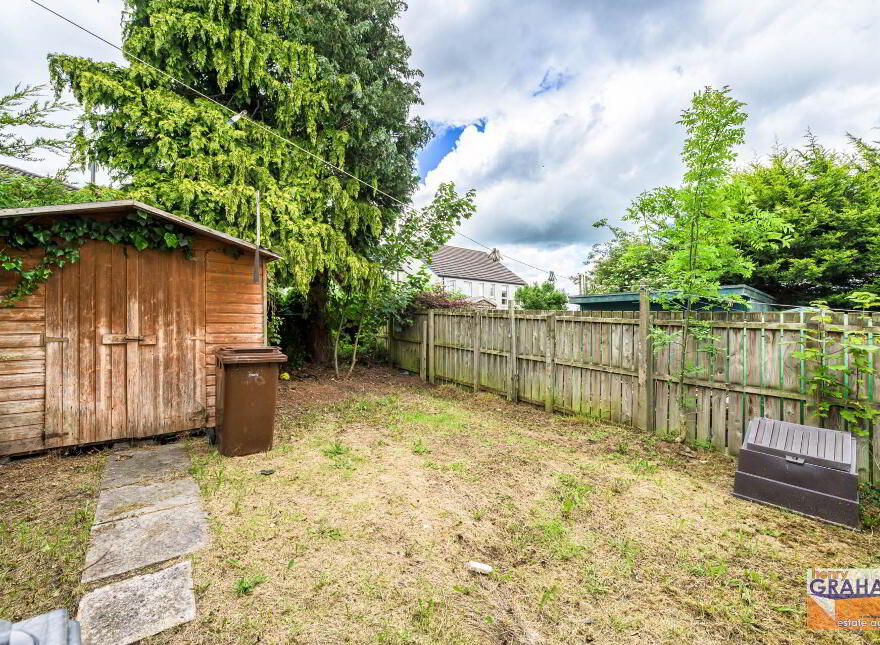 36 Ashlea Place, Lisburn, BT28 1HY