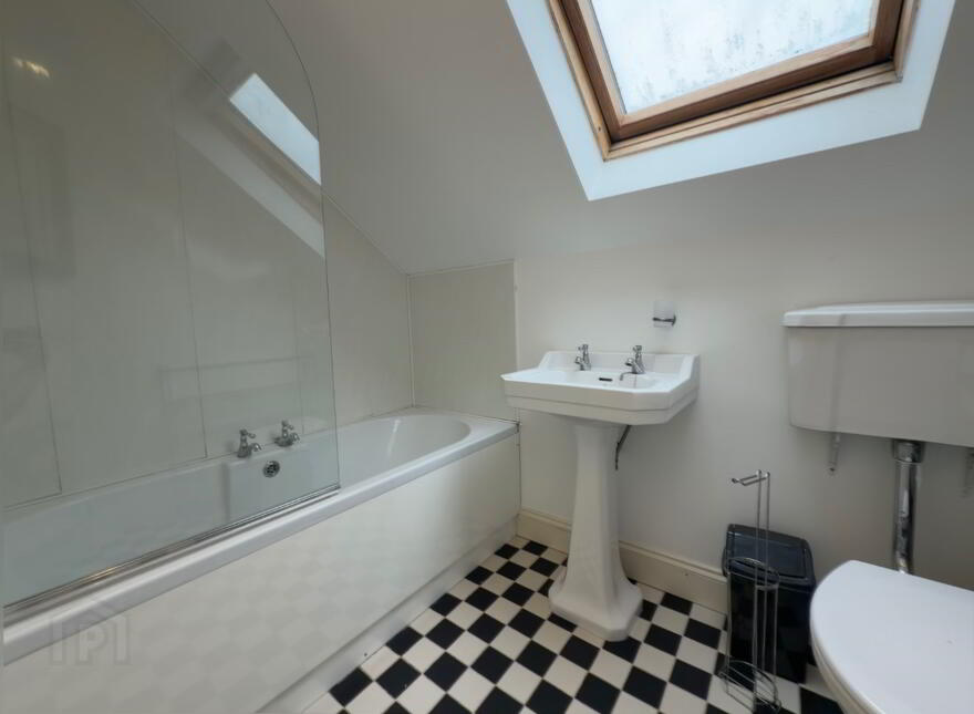 Windsor Park, Lisburn Road, Belfast, BT9 6FQ