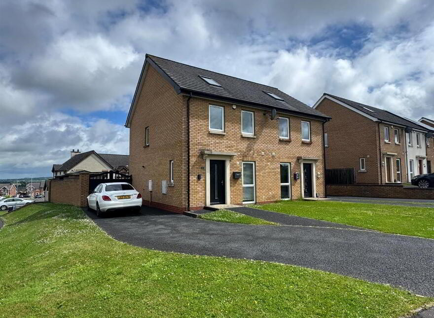 2 Aylesbury Lane, Mallusk Road, Newtownabbey, BT36 7ZE