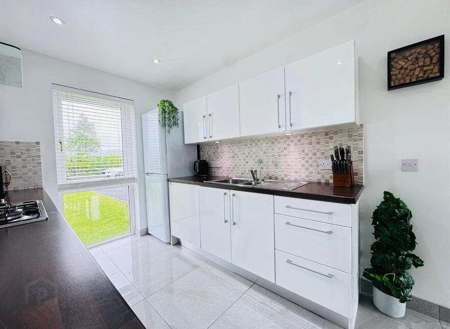 2 Aylesbury Lane, Mallusk Road, Newtownabbey, BT36 7ZE