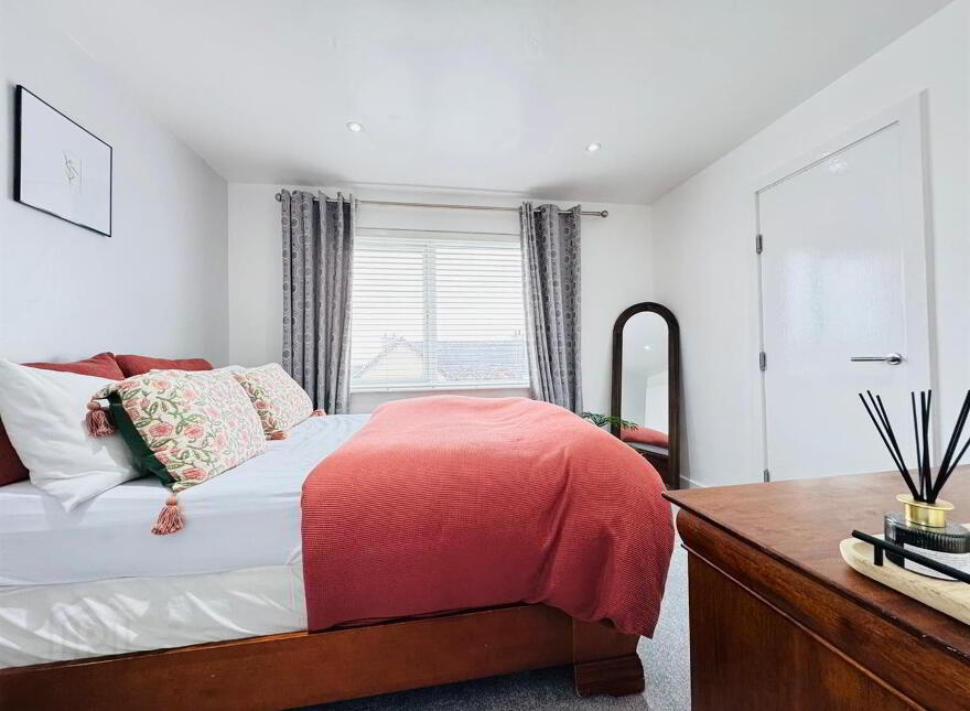 2 Aylesbury Lane, Mallusk Road, Newtownabbey, BT36 7ZE