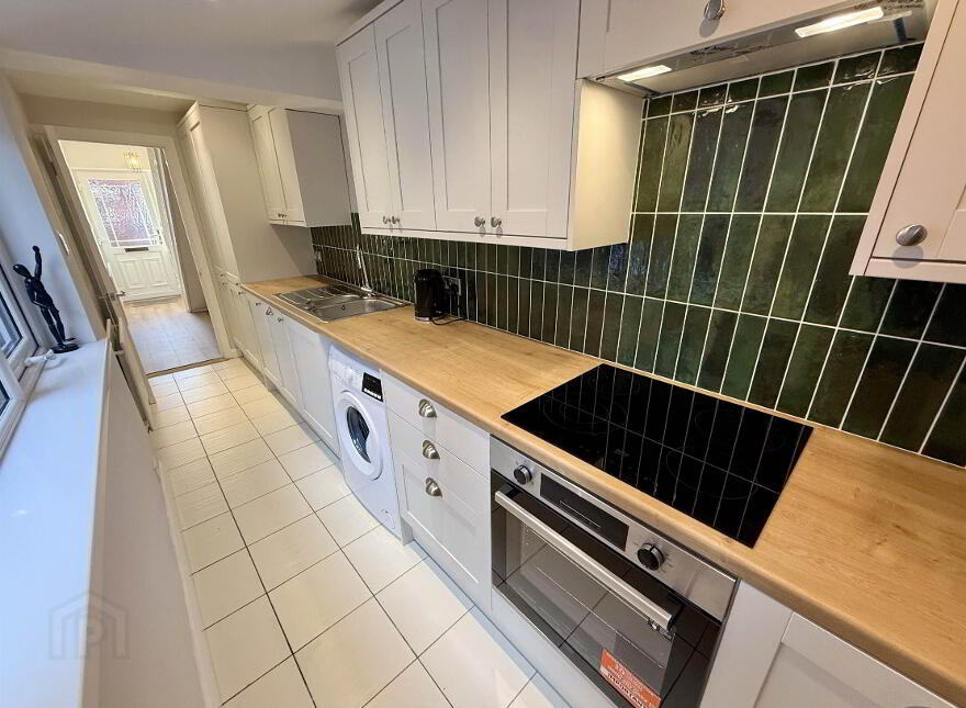 38 Florida Drive, Belfast, BT6 8EX
