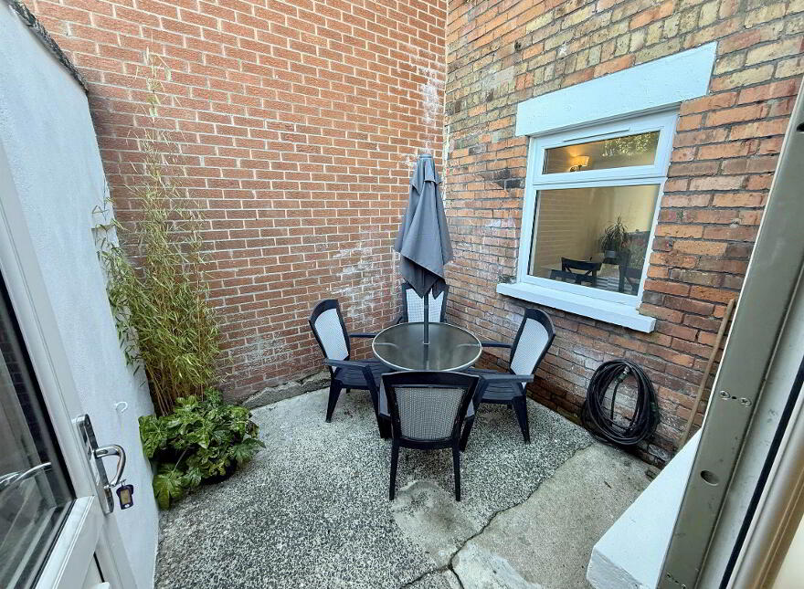 38 Florida Drive, Belfast, BT6 8EX