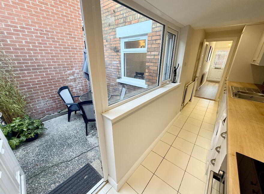 38 Florida Drive, Belfast, BT6 8EX