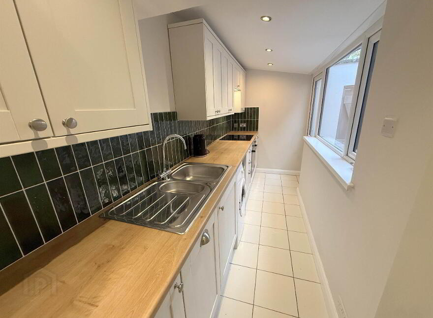 38 Florida Drive, Belfast, BT6 8EX