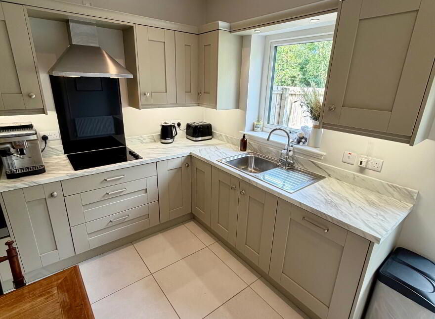 8 Artasooly Crescent, Tullysaran, Armagh, BT71 7UF