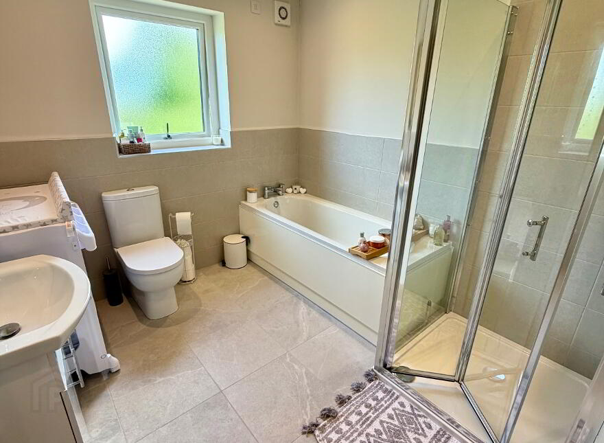8 Artasooly Crescent, Tullysaran, Armagh, BT71 7UF