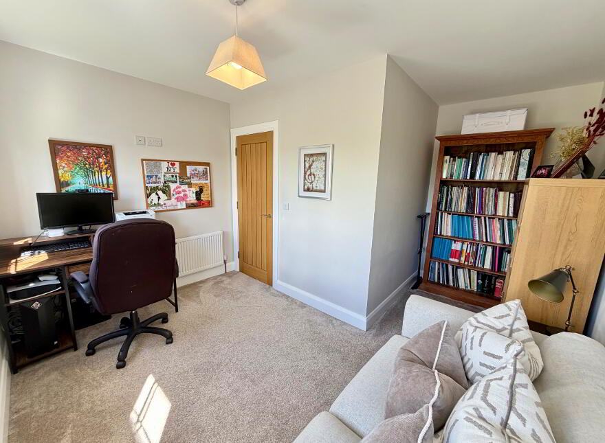8 Artasooly Crescent, Tullysaran, Armagh, BT71 7UF