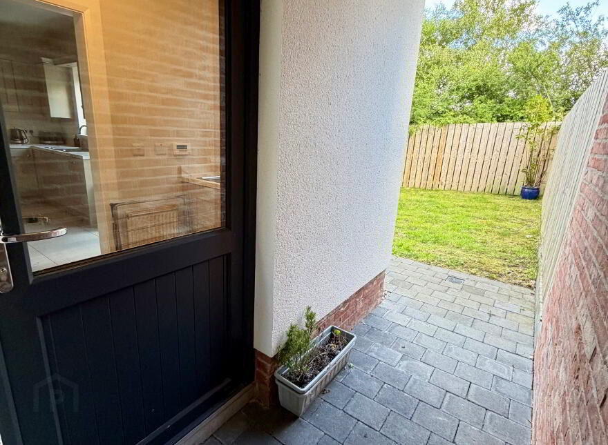 8 Artasooly Crescent, Tullysaran, Armagh, BT71 7UF