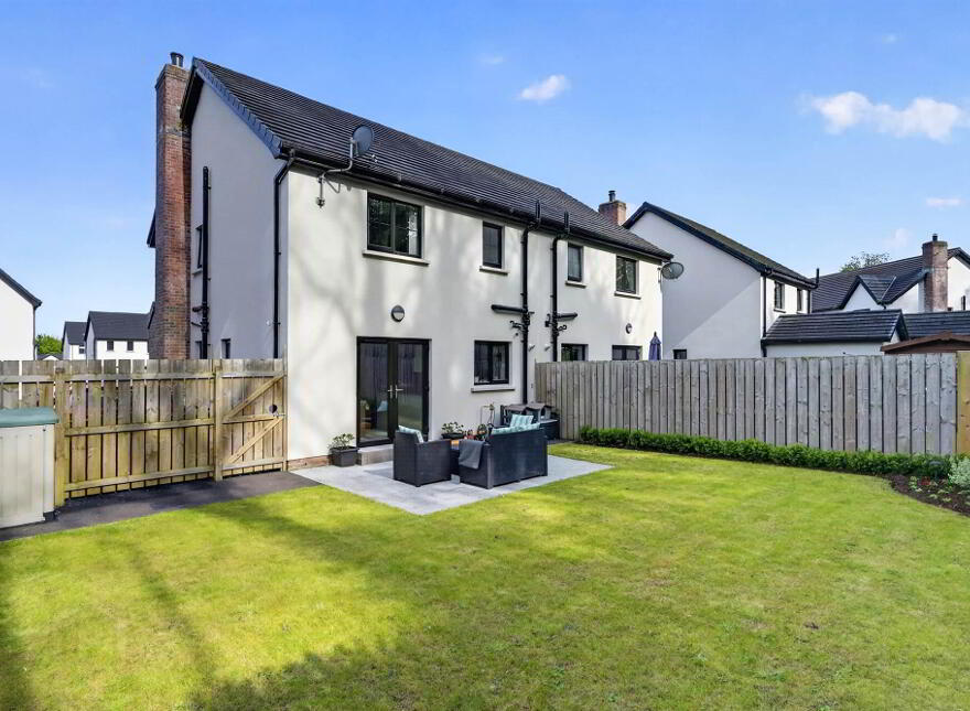 26 Blackrock Grove, Newtownards, BT23 4ZS