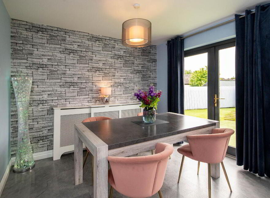 65 Rogan Manor, Newtownabbey, BT36 4BD