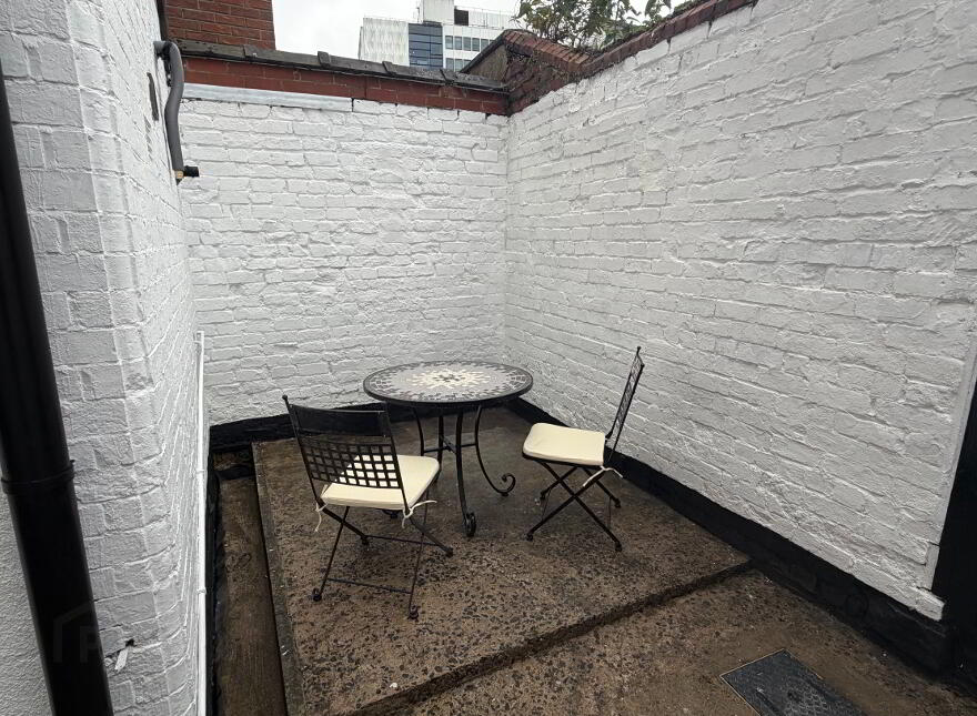 20 Stranmillis Gardens, Belfast, BT9 5AS