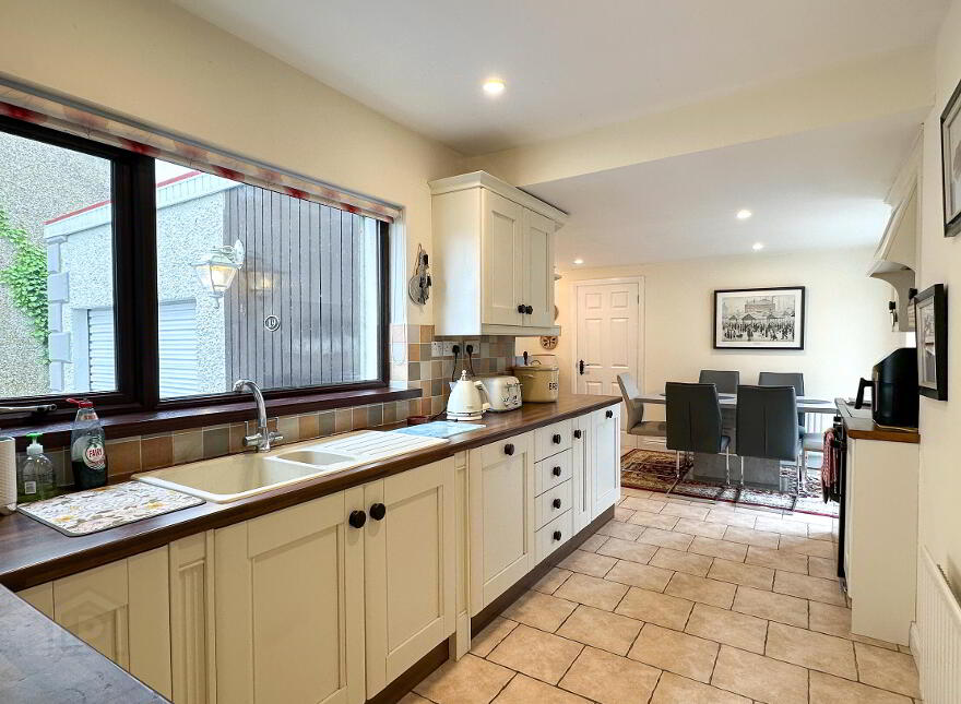 19 Queens Park, Coleraine, BT51 3JS