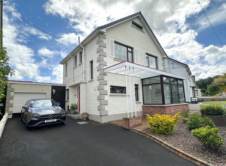19 Queens Park, Coleraine, BT51 3JS