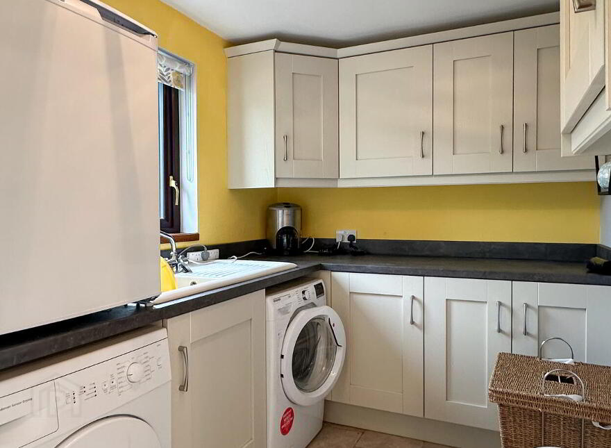19 Queens Park, Coleraine, BT51 3JS