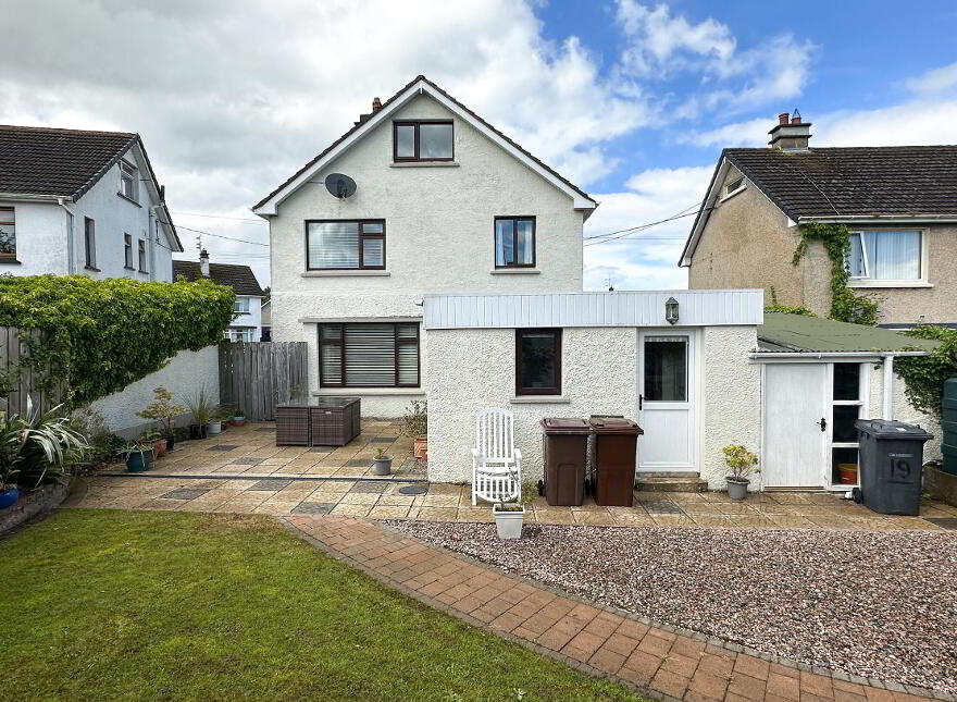 19 Queens Park, Coleraine, BT51 3JS
