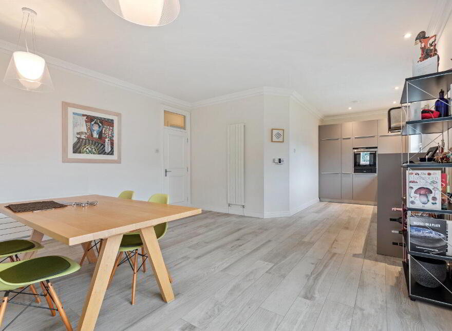 Flat 3 Hollyheath, 14 Derryvolgie Avenue, Belfast, BT9 6FB