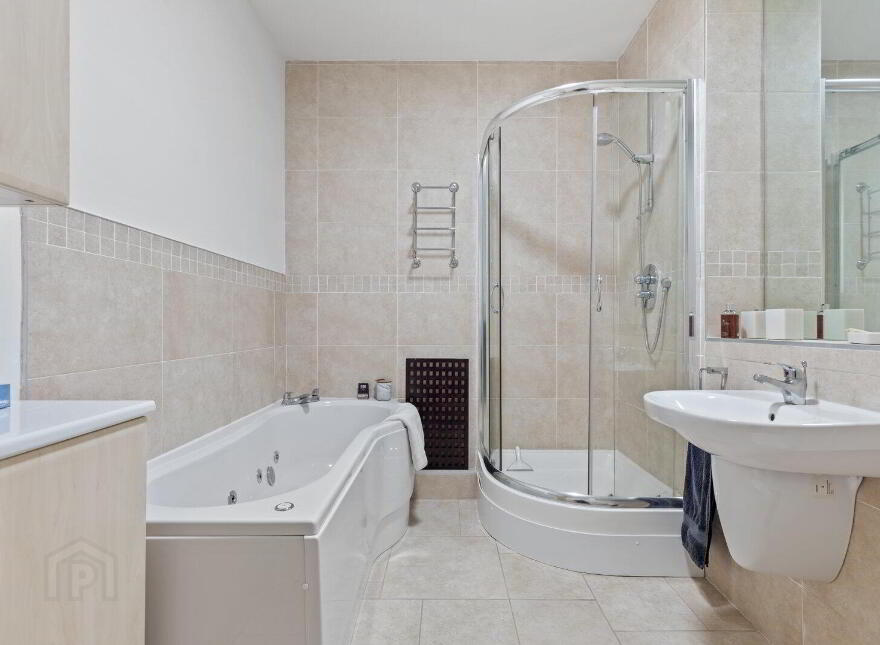 Flat 3 Hollyheath, 14 Derryvolgie Avenue, Belfast, BT9 6FB