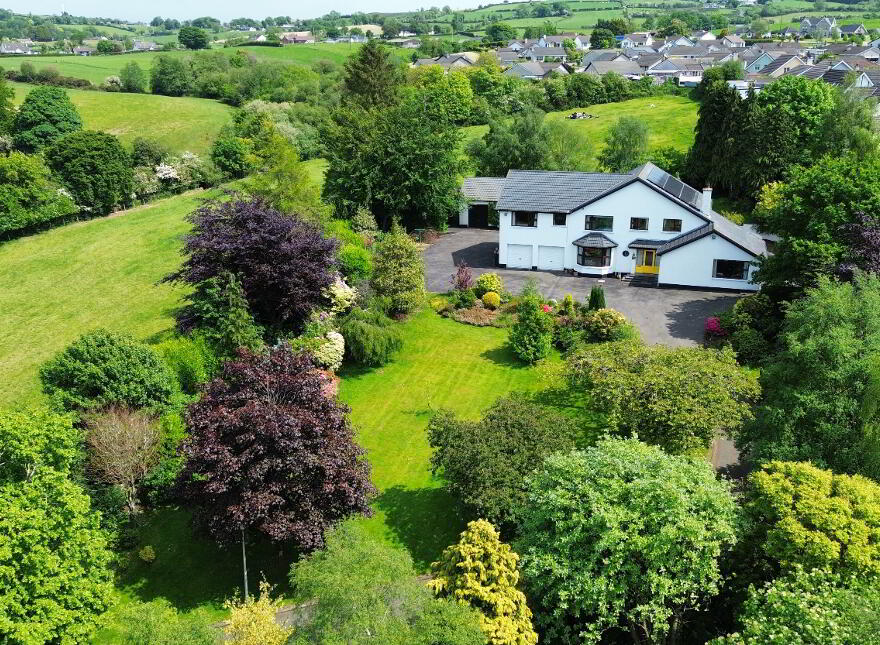38 Leckpatrick Rd, Strabane, BT82 0BH
