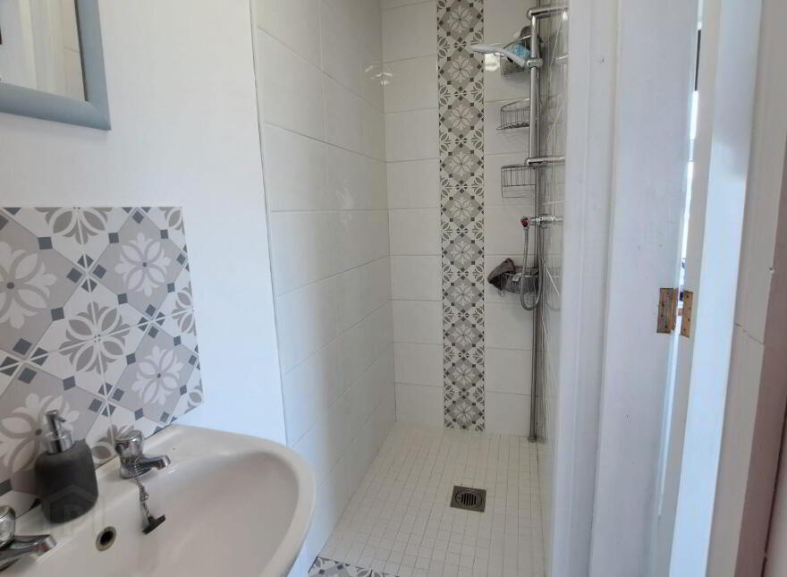 Ardlongfield, Ballyshannon, F94AX2W