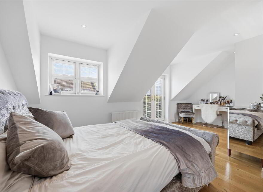 Apt 15 Bridge House, 9 Lagan Way, Wellington Square, Belfast, BT7 3LL
